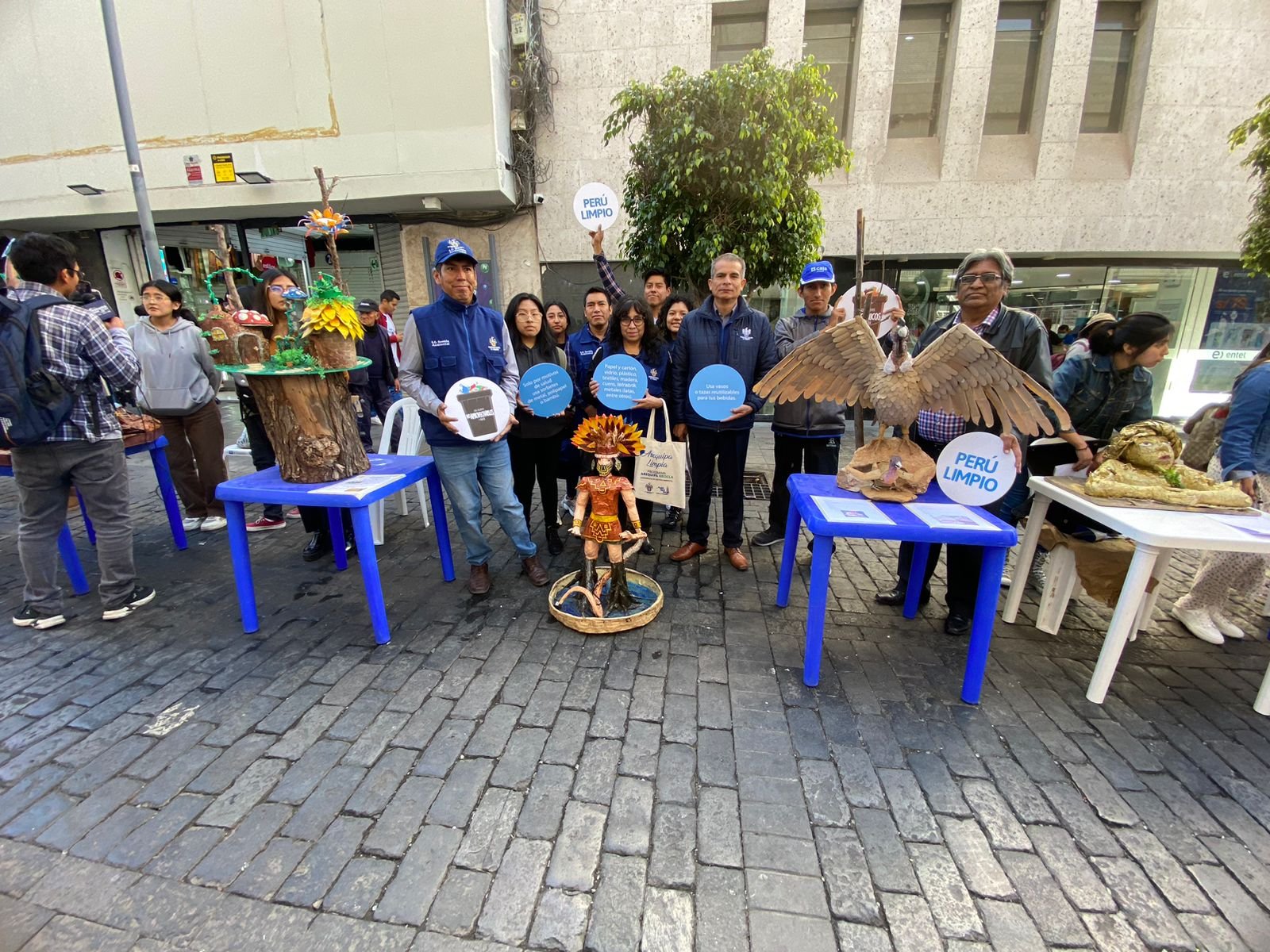 Muestra artística “RECICLARTE” en el Día Mundial del Medio Ambiente en Arequipa