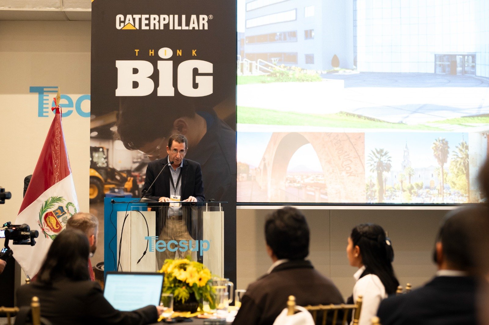 Tecsup Arequipa: centro global de formación técnica con evento clave de Caterpillar y Ferreyros